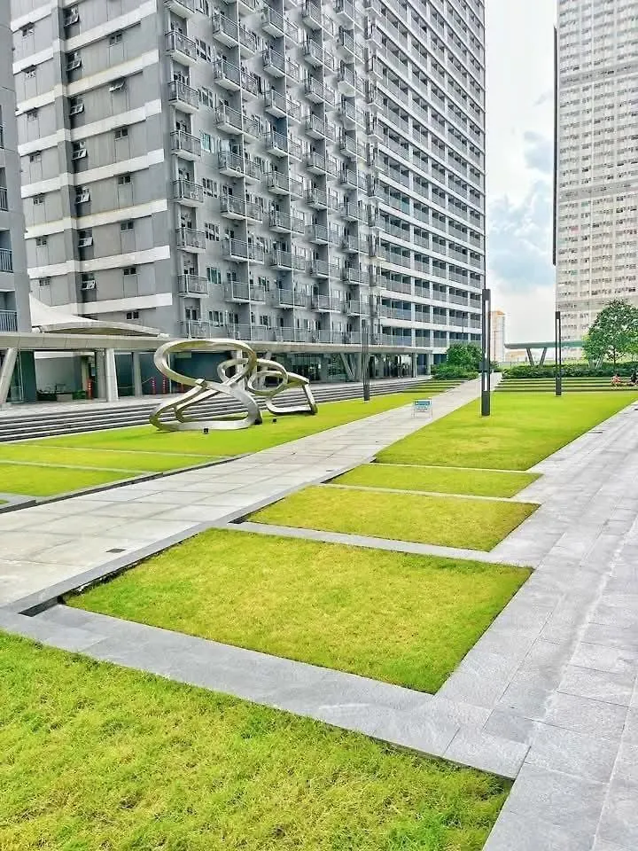 Aparthotel Fame Residence Staycation Manila
