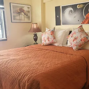  Apartment California Garden Square