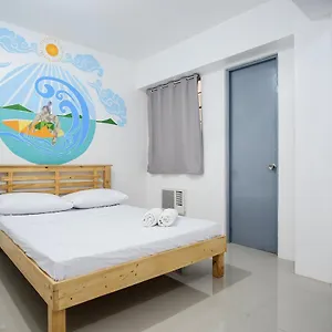 Frank Lloyd Apartelle Manille